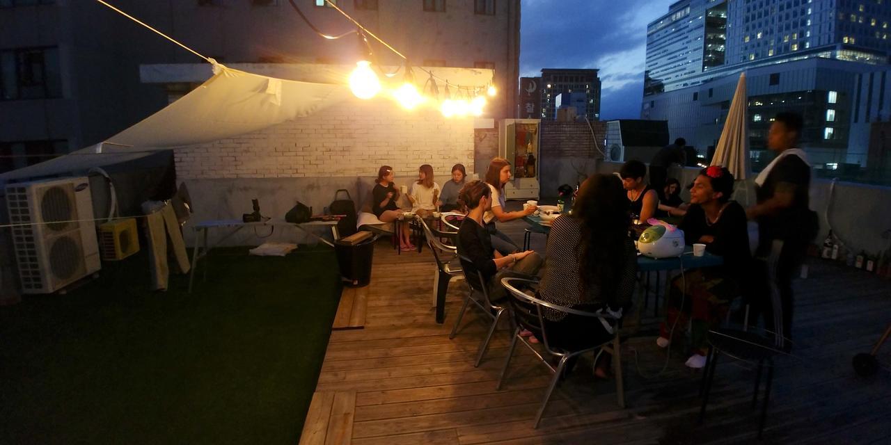 Fun Fun Stay Guesthouse Сеул Экстерьер фото