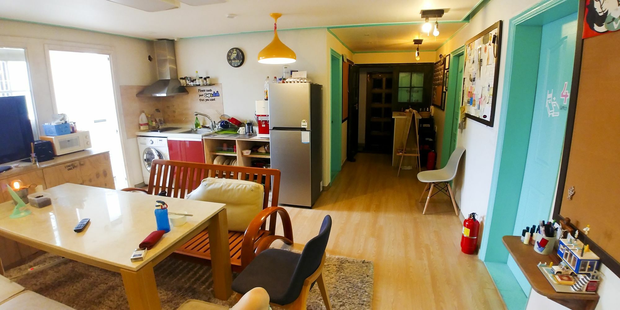 Fun Fun Stay Guesthouse Сеул Экстерьер фото